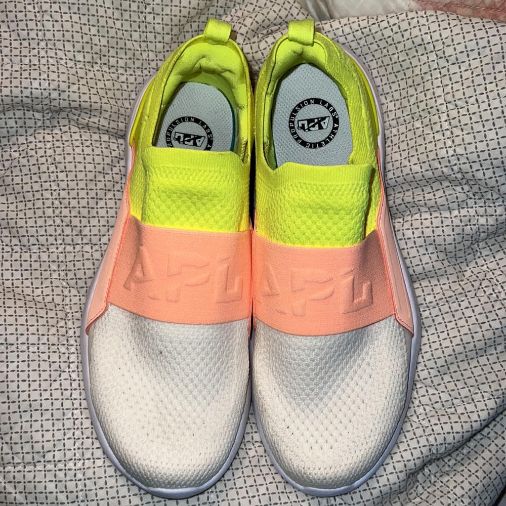 APL size 7.5 - Picture 4 of 4